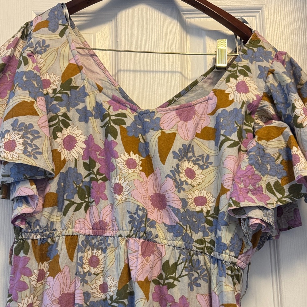 Floral Ruffle Sleeve Dress - Picture 2 of 2